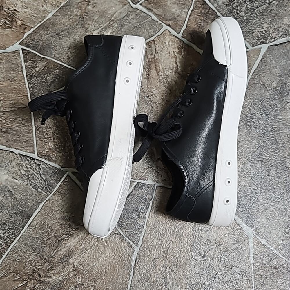 New in Box Rag & Bone Standard Issue Lace Up Sneakers Sz 6 Black Leather - Picture 8 of 11